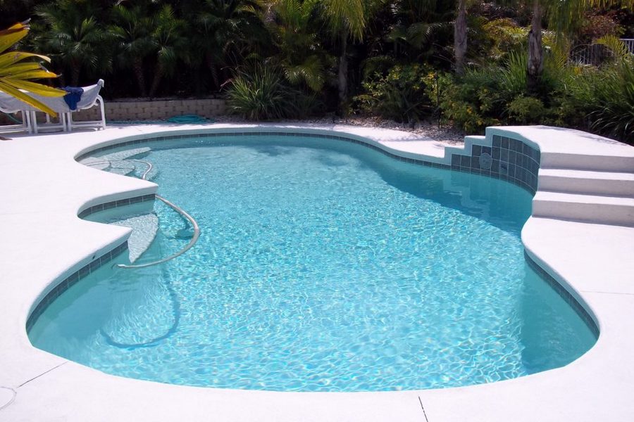 Can a Swimming Pool Be Eco-Friendly?