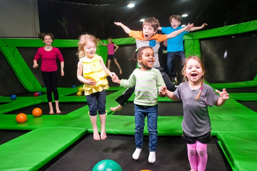 Bouncing Into Good Health: Trampoline Parks and Kids